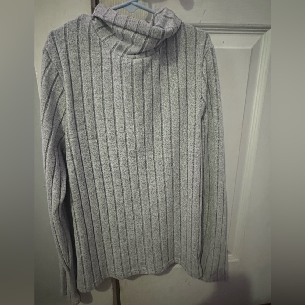 Grey turtleneck